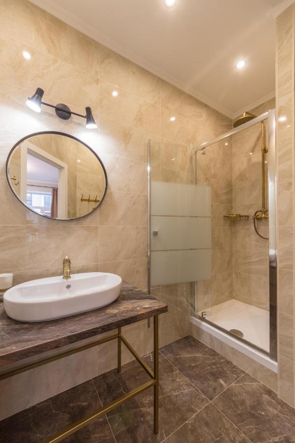 Design Apartment On Mykhailivskyi Ln. 4 Kiev Exterior foto
