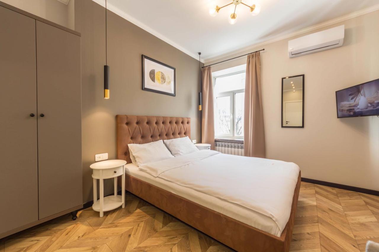 Design Apartment On Mykhailivskyi Ln. 4 Kiev Exterior foto